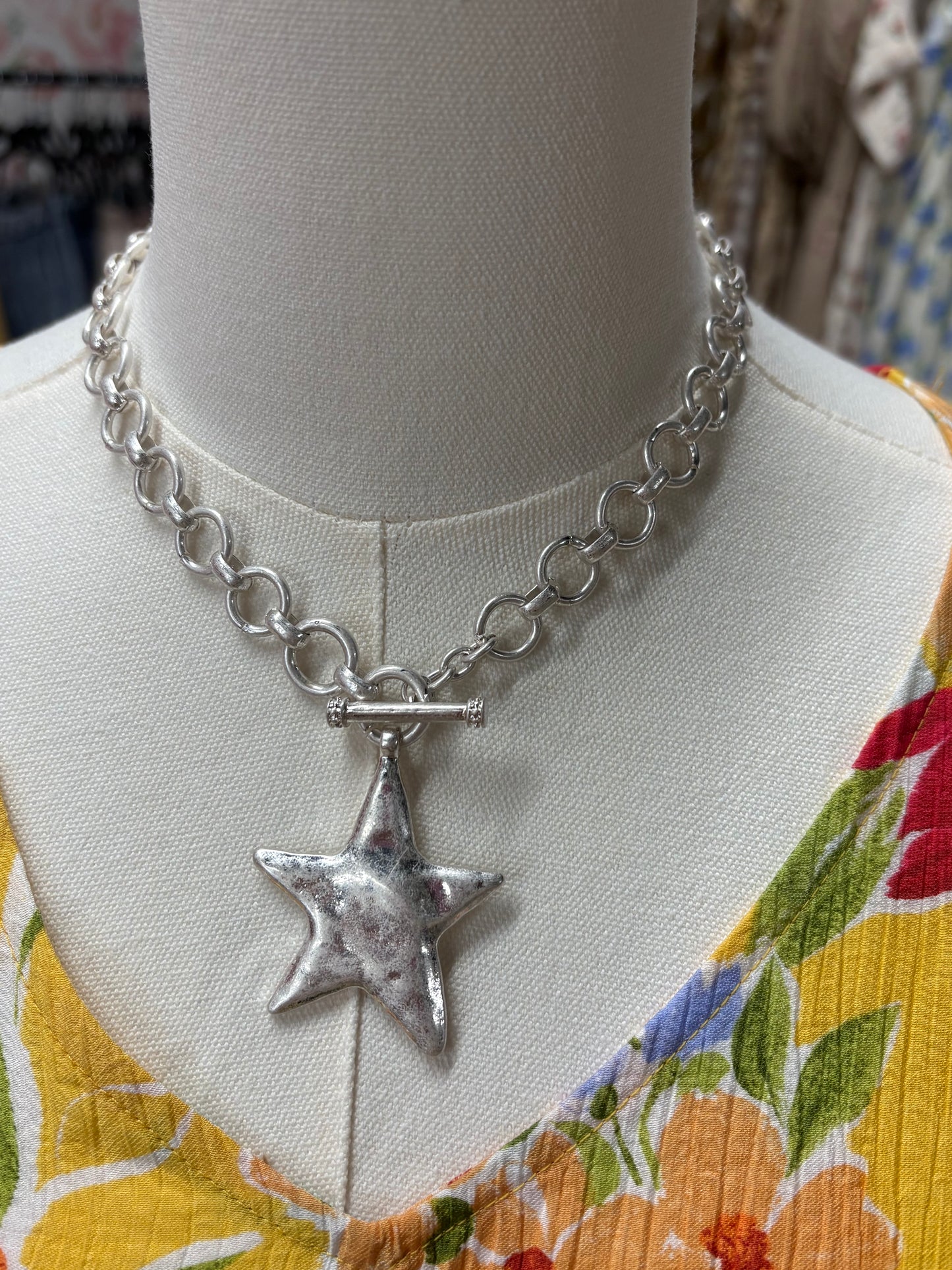 Chunky Star Necklace and Stud Earring Set
