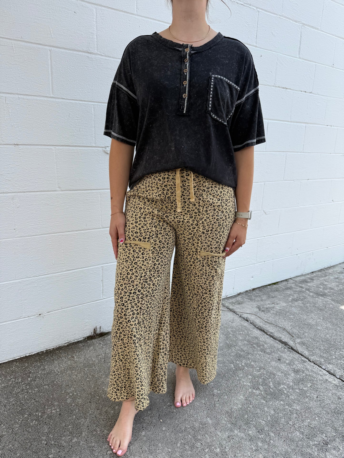 Easel Cheetah Pant