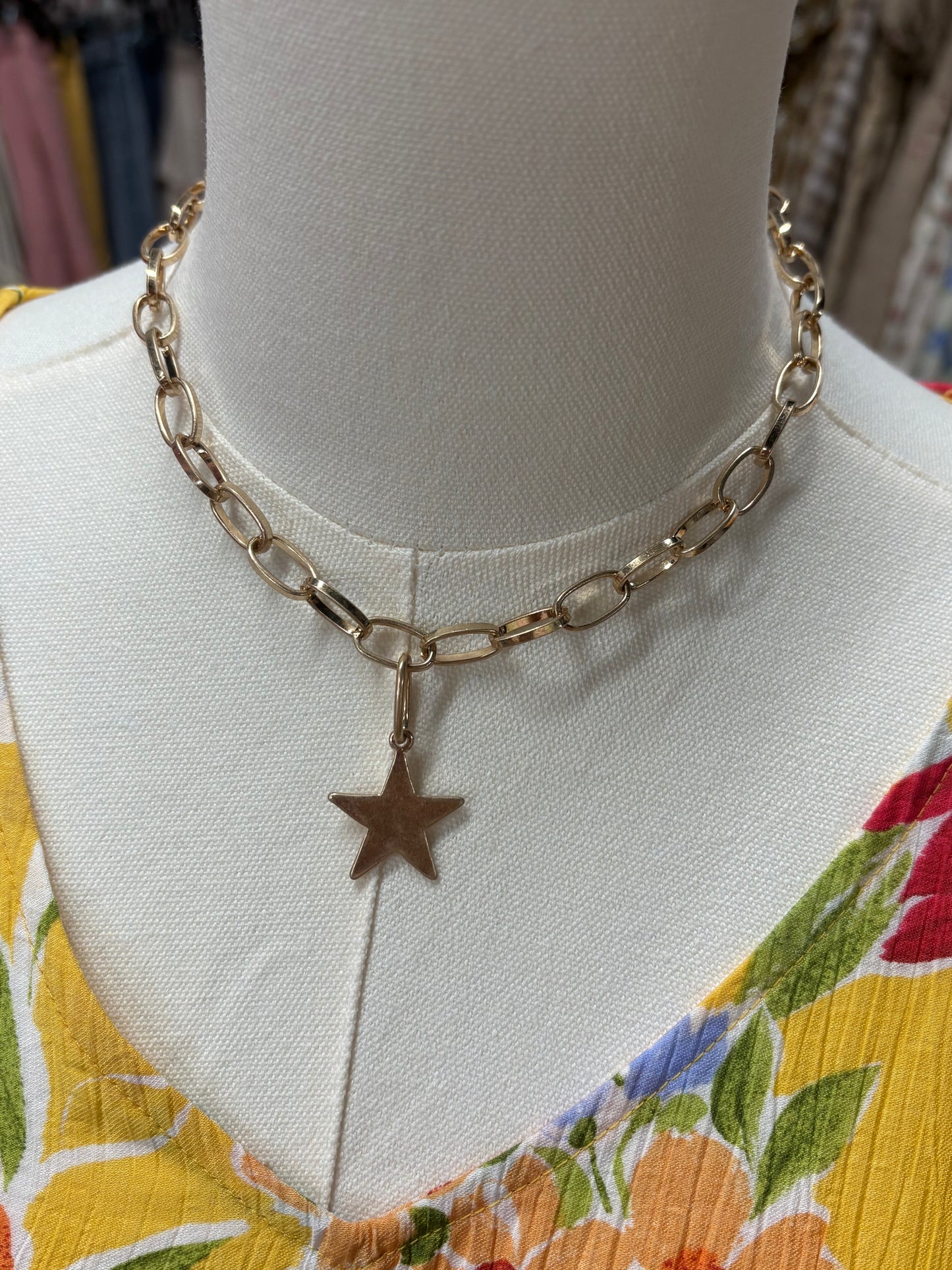 Small Sized Chunky Star Necklace with Earrings
