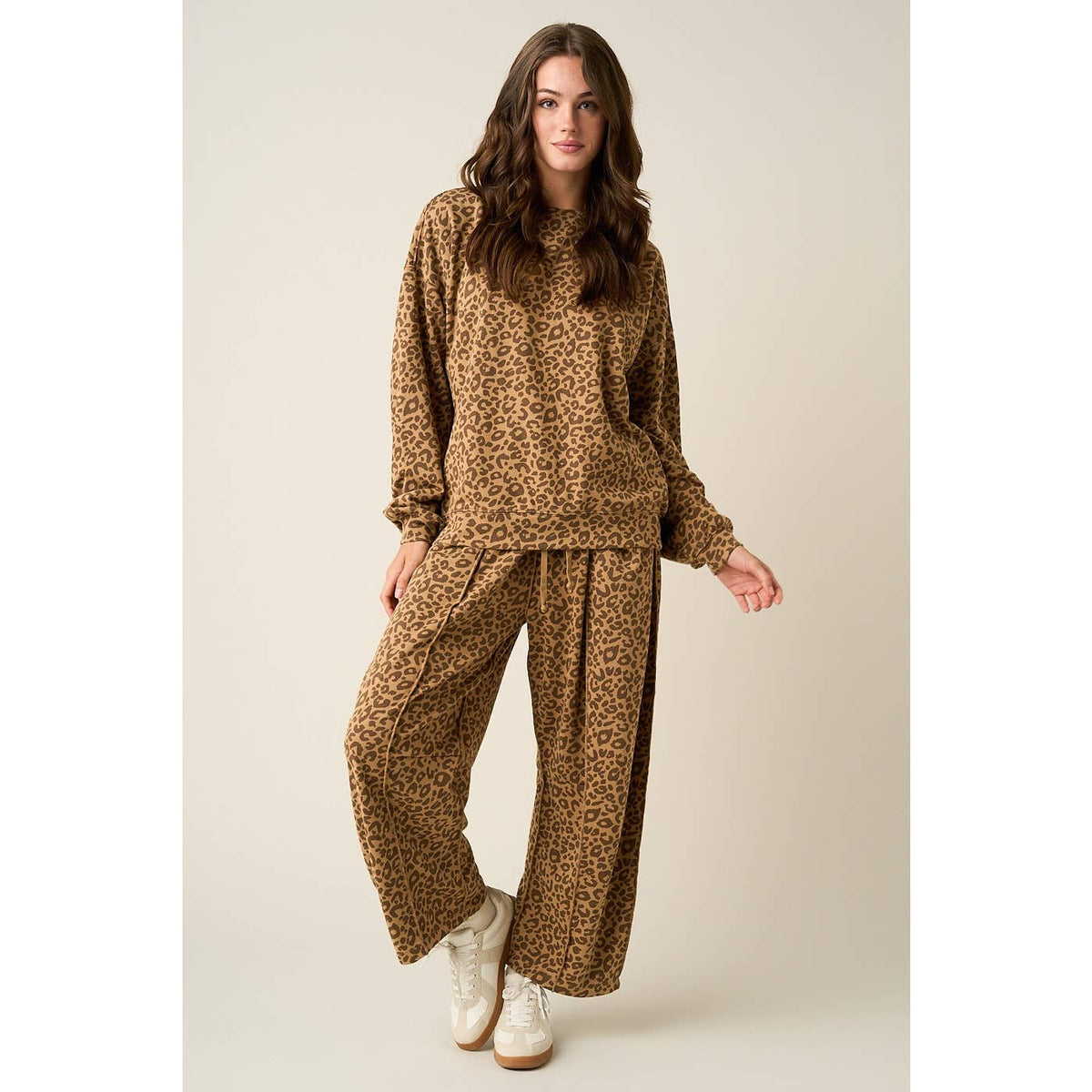 LEOPARD PRINT OVERSIZED LONG SLEEVE SWEATSHIRT